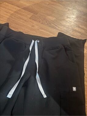 Figs black straight Pants grey drawstring